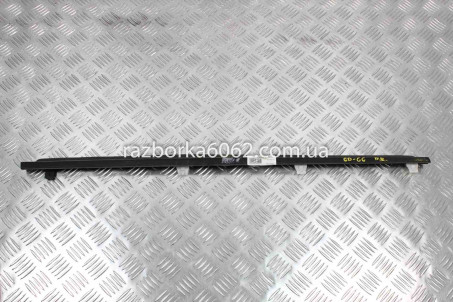 Молдинг скла двері передній правий Subaru Impreza (GD-GG) 2000-2007  (26888)