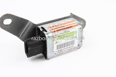 Датчик удару бічний передній RH 06- Subaru Outback (BP) 2003-2009 98235AG040 (27141)