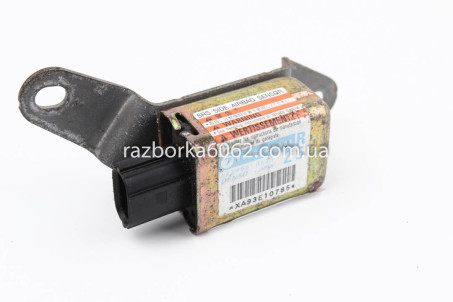 Датчик удару бічний передній RH 08.03-06.08 Subaru Legacy (BL) 2003-2009 98235AG001 (27147)