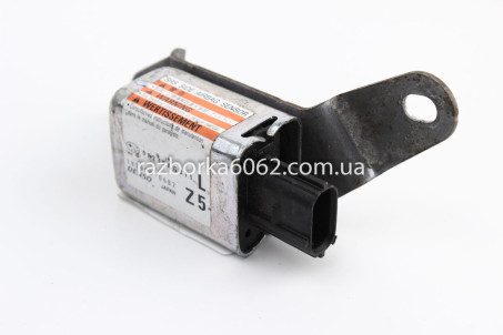 Датчик удара боковой передний LH 08.03-06.08 Subaru Legacy (BL) 2003-2009 98235AG011 (27148)