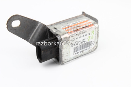 Датчик удару бічний передній RH 10.04-03.07 USA Subaru Legacy (BL) 2003-2009 98235AG02B (27151)