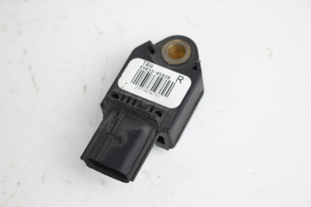 Датчик удару бічний задній RH 06-09 Toyota Avensis T25 (T250) 2003-2009 8983305020 (27271)