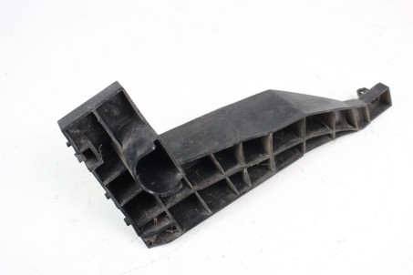 Направляющая заднего бампера центральная Suzuki Grand Vitara (JB) 2006-2017 7183565J00 (27285)