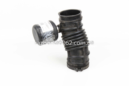 Патрубок воздушного фильтра 2.7 Suzuki Grand Vitara (JB) 2006-2017 1388166J00 (27294)