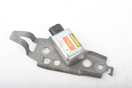 Датчик удара боковой передний RH Lexus GS (S190) 2005-2012 8986030130 (27331)