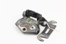 Петля кришки багажника Mitsubishi Pajero Wagon IV (V90) 2007-2013 MR436611 (27413)