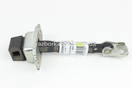 Ограничитель двери передний Mitsubishi ASX 2010-2022 5702A079 (27561)