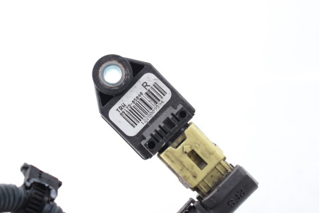 Датчик удара фронтальный передний RH 06-09 Toyota Avensis T25 (T250) 2003-2009 8917309340 (27685)