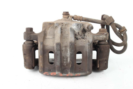 Суппорт передний левый D294 Mitsubishi Outlander (GF) 2012- MR370775 (27857)