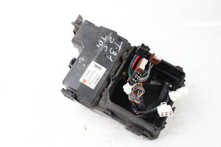 Блок предохранителей двигателя 2.0 TDI Nissan X-Trail (T31) 2007-2012 284B9JG01A (28293)