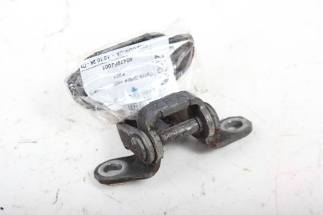 Петля двери задней правой верх Subaru XV 2011-2016 60479FJ001 (28610)