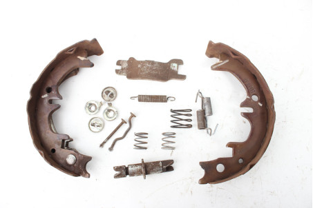 Механізм гальмівний лівий EU Toyota Camry 50 (XV50) 2011-  (28735)