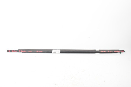 Молдинг скла двері задній лівий Toyota Prado 120 (J120W) 2003-2009 7572260061 (29091)