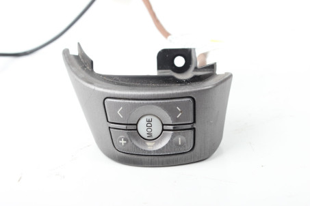Кнопки керування на кермо LH -10 Toyota RAV-4 III 2005-2012 8424742030 (29376)