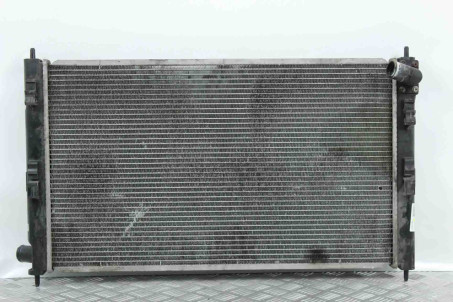 Радіатор основний 2.0 TDI МТ Mitsubishi Outlander (CW) XL 2006-2014 1350A050 (30310) 700х409х23