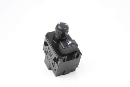 Блок управления зеркалами Nissan X-Trail (T31) 2007-2012 25570JG00A (30407)