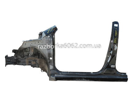 Чверть кузова передня ліва зі стійкою (B) Toyota Yaris USA 2006-2009 седан  (30525)