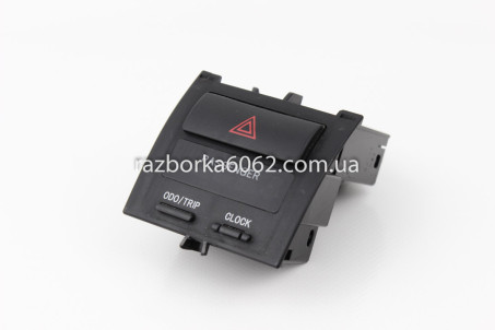 Кнопка аварийки Toyota Yaris USA 2006-2009 седан 8433052010 (30578)