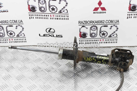Амортизатор передний правый Toyota Yaris USA 2006-2009 седан 4851052C40 (30619)