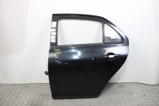 Двері задні ліві Toyota Yaris USA 2006-2009 седан 6700452390 (31488)
