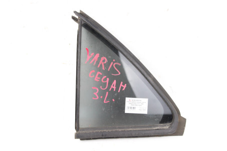 Скло двері задньої лівої (кватирка) Toyota Yaris USA 2006-2009 седан 6812452150 (31497)