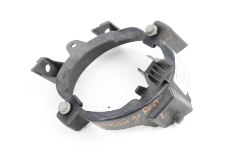 Кронштейн кріплення ПТФ лівий Nissan Qashqai (J10) 2007-2014 26915JD000 (31840)