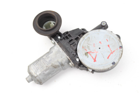 Моторчик стеклоподъёмника задний правый Toyota Camry 50 (XV50) 2011- 85720AE010 (32140)