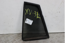 Скло двері задньої лівої (кватирка) оригінальне тонування Subaru XV 2011-2016 62012FJ230 (32280)