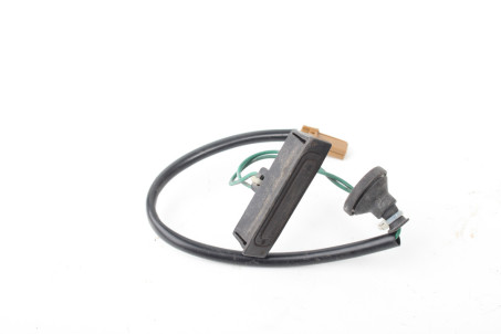 Кнопка кр.багажника Subaru XV 2011-2016 63270FJ010 (32309)