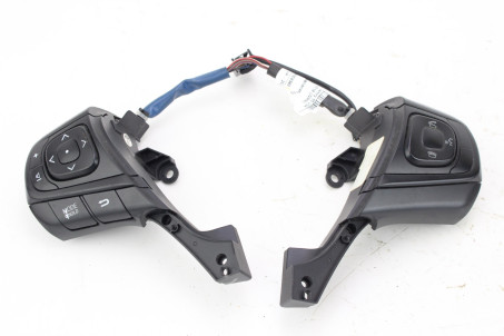 Кнопки керування на кермо Toyota Camry 55 USA 2015-2018 8425006560 (32960)