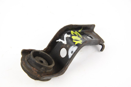 Кронштейн радиатора верх Toyota RAV-4 III 2005-2012 1653328030 (33292)