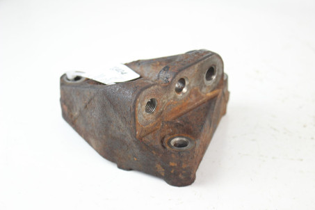 Кронштейн подушки двигателя правый 1.6 Toyota Corolla E15 (E150) 2007-2013 1231537030 (33404)