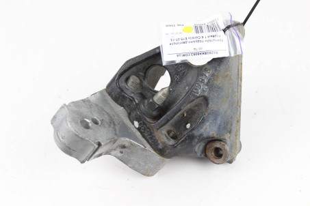 Кронштейн подушки двигателя правый 1.6 Toyota Corolla E15 (E150) 2007-2013  (33405)