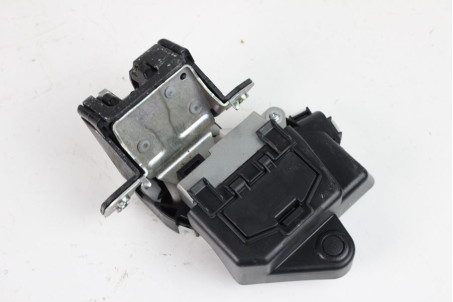 Замок крышки багажника Mazda CX-5 (KE) 2012-2017 G33M62310A (33489)