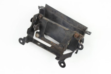 Кронштейн крепления ПТФ правый -05 Mitsubishi Outlander (CU) 2003-2008  (36046)