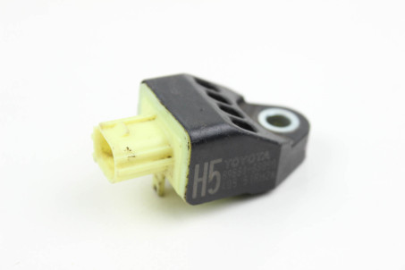 Датчик удара фронтальный передний Toyota RAV-4 IV 2012-2018 8983133050 (36174)