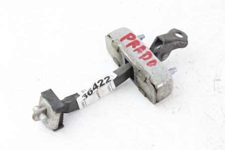 Обмежувач двері задній правий Toyota Prado 120 (J120W) 2003-2009 6863060100 (36422)