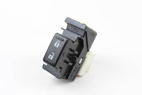 Кнопка центрального замка Subaru Forester (SJ) 2012-2018 83078AJ000 (36453)