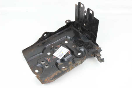 Кронштейн полки АКБ Nissan Almera (N16) 2000-2006 648605M420 (36586)