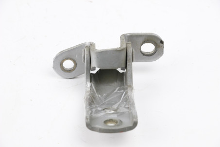 Петля двері передньої лівої верх Toyota Corolla E16 (E160) 2013-2018 687200D091 (36781)