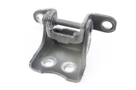 Петля двері передньої правої низ Honda Accord Sedan (CP) 2007-2011 67420SDAA01ZZ (37004)