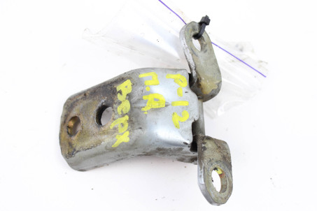 Петля двери передней правой верх Nissan Primera (P12) 2002-2009 824202F030 (37195)