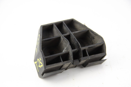 Напрямна заднього бампера під ліхтар LH Toyota Avensis T25 (T250) 2003-2009 5256305010 (37241)