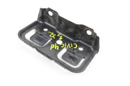 Напрямна заднього бампера під ліхтар RH Honda Civic 4D (FD) 2006-2011 71540SNAA00 (37247)