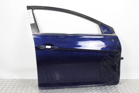 Дверь передняя правая дефект 12-14 Hyundai Sonata (YF) 2009-2014 USA 760043Q000 (37332)