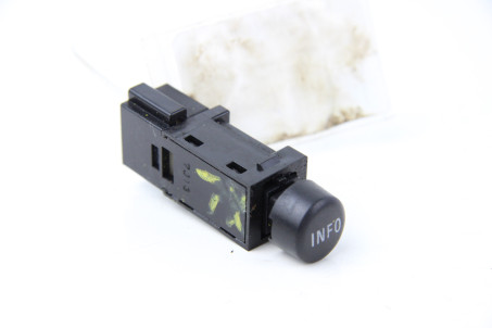 Кнопка INFO Mitsubishi Outlander (CW) XL 2006-2014 8610A005 (37357)
