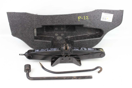 Домкрат Nissan Primera (P12) 2002-2009 99550AV700 (37498)