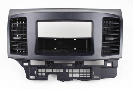 Накладка торпедо центральна SCOSCHE Mitsubishi Lancer X (CY) 2007-2013  (37556)