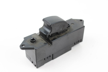 Кнопка склопідіймача одиночна задня права Mitsubishi Lancer 9 (CSA) 2003-2009 8608A100 (37896)