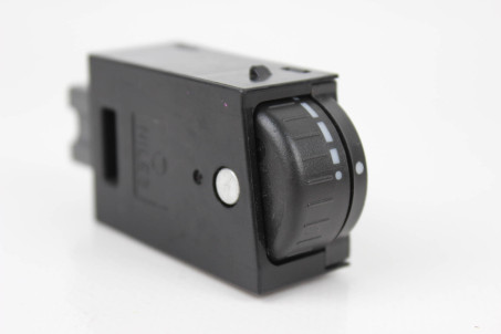 Кнопка регулювання освітлення Subaru XV 2011-2016 83002AJ000 (38253)